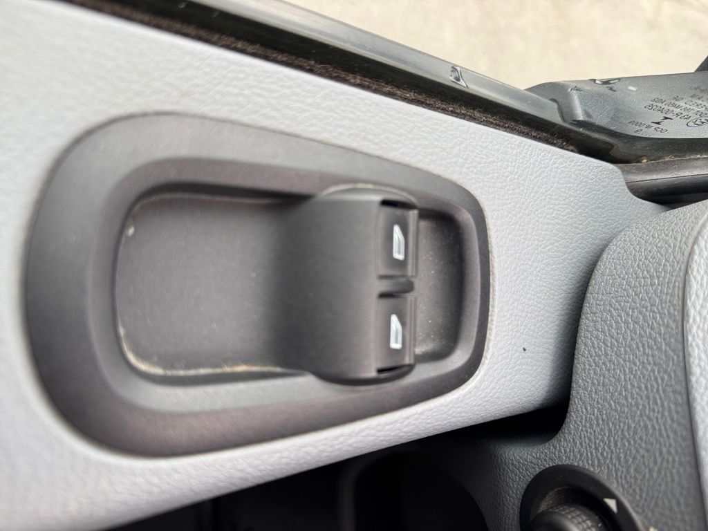 Ford Transit Skříň 2,0 l 96 kw