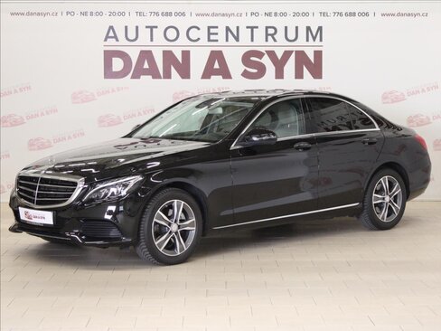 Mercedes-Benz Třídy C Sedan 2,0 l 135 kw