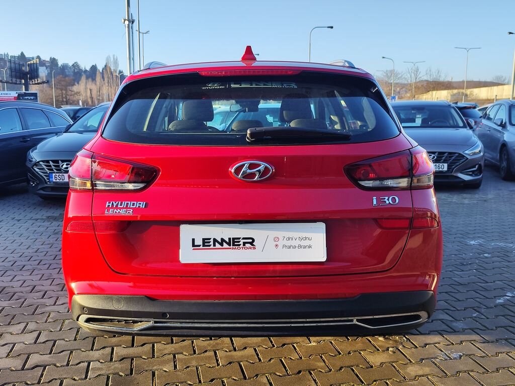 Hyundai i30 Kombi 998,0 88 kw