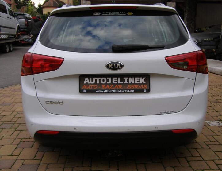 KIA Ceed 4