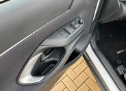 Toyota Yaris Cross SUV 1,5 l 68 kw