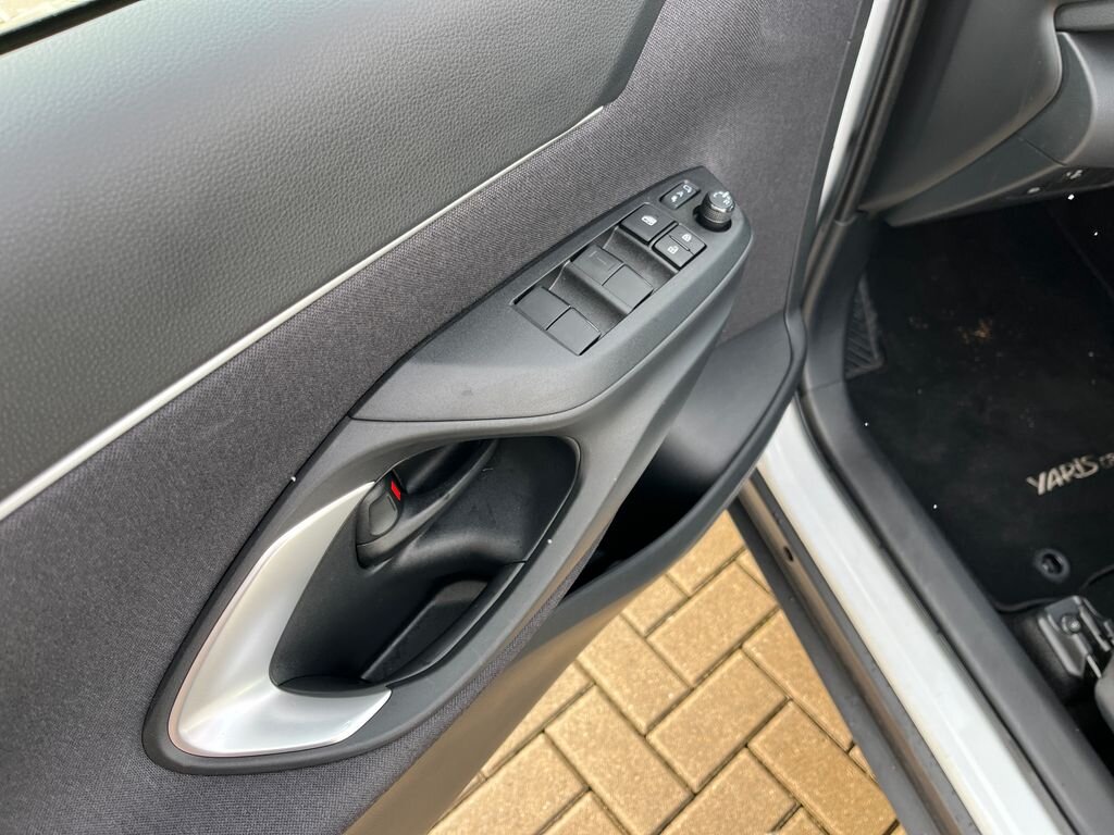 Toyota Yaris Cross SUV 1,5 l 68 kw