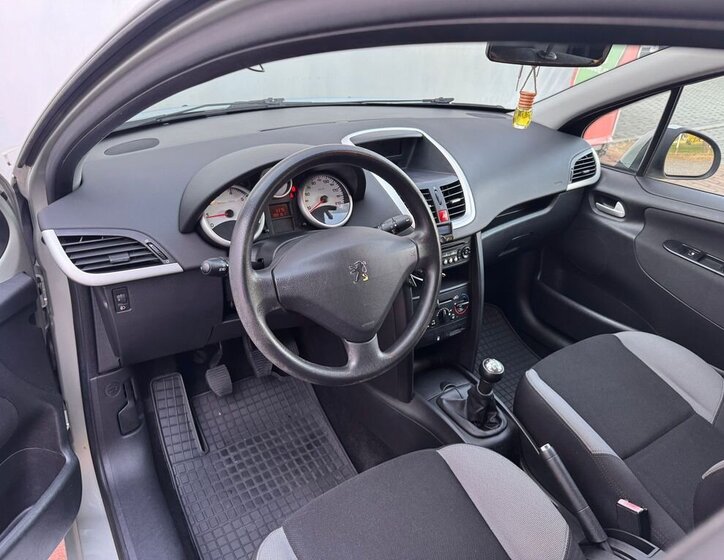 Peugeot 207 Kombi 1,4 l 70 kw