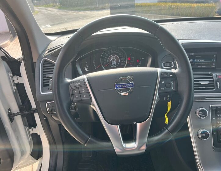 Volvo XC60 SUV / Terénní 2,4 l 140 kw