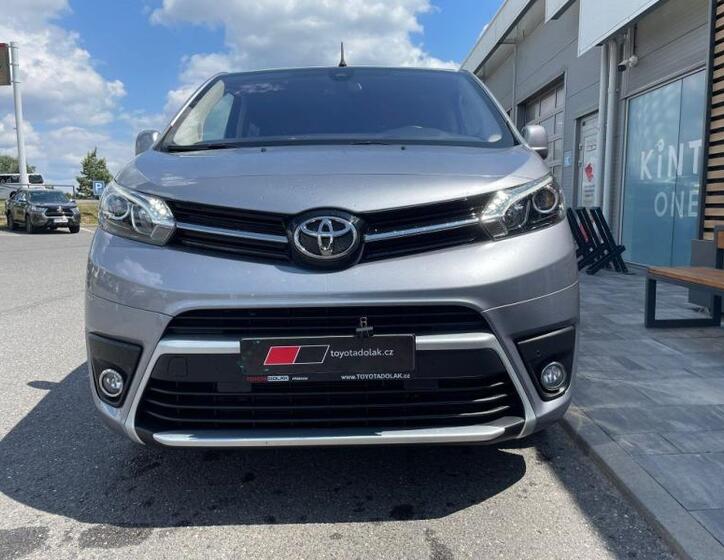 Toyota ProAce Verso 4