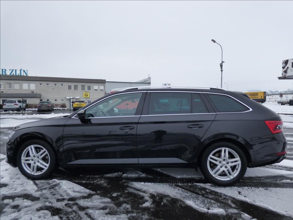 Škoda Superb Kombi 2,0 l 110 kw