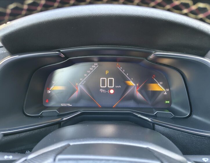 DS Automobiles DS7 Crossback SUV / Terénní 2,0 l 130 kw