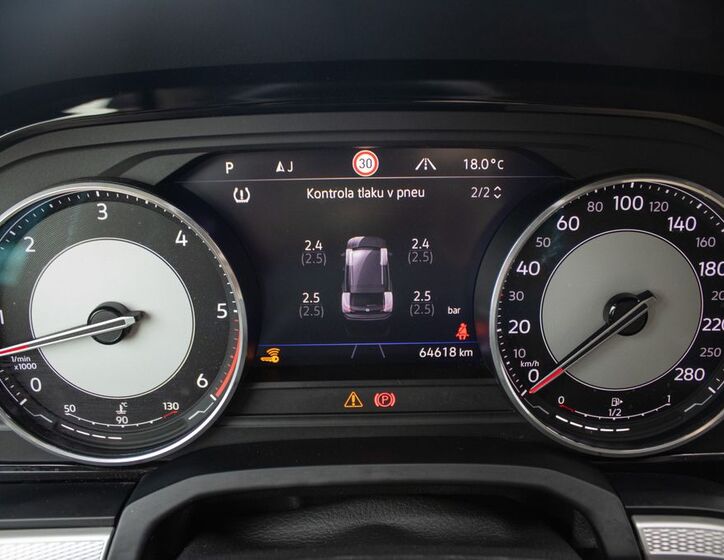 Volkswagen Touareg 14