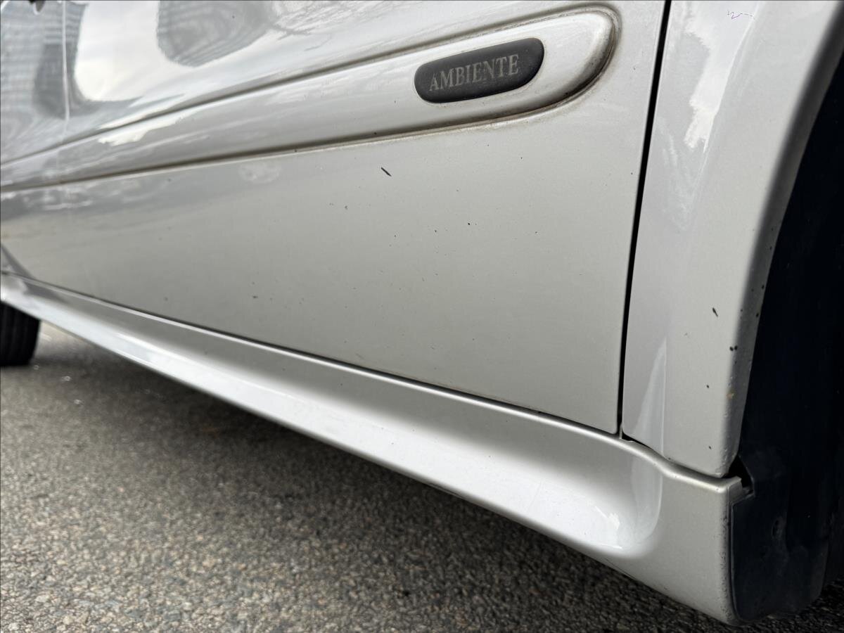 Mercedes-Benz Vaneo Kombi 1,6 l 75 kw