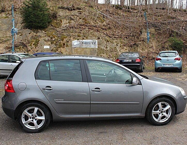 Volkswagen Golf Hatchback 1,4 l 90 kw