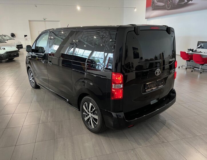 Toyota ProAce Verso 7