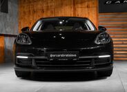 Porsche Panamera 7