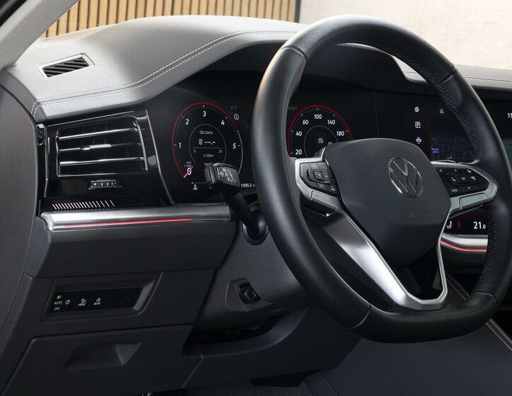 Volkswagen Touareg SUV / Terénní 3,0 l 210 kw