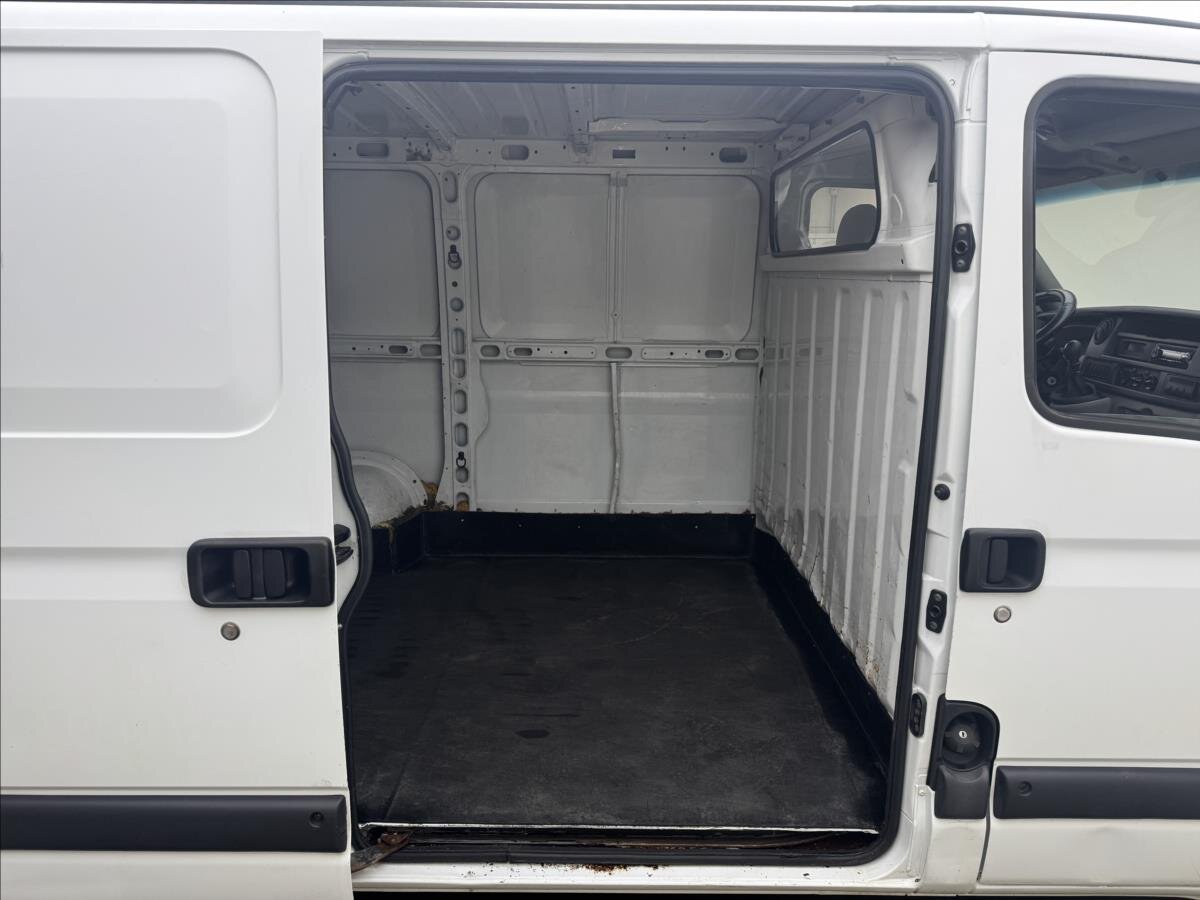 Renault Master Skříň 2,5 l 74 kw