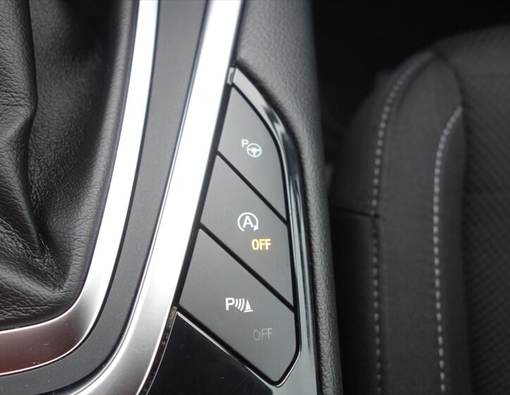 Ford S-MAX MPV 2,0 l 132 kw