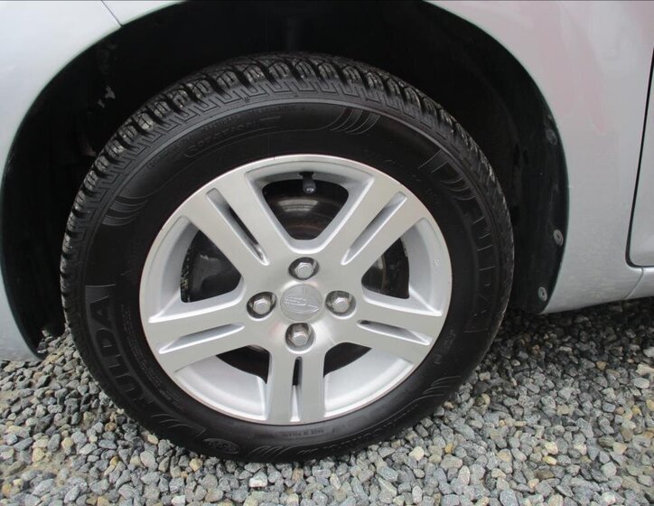 Subaru Justy Hatchback 998,0 51 kw