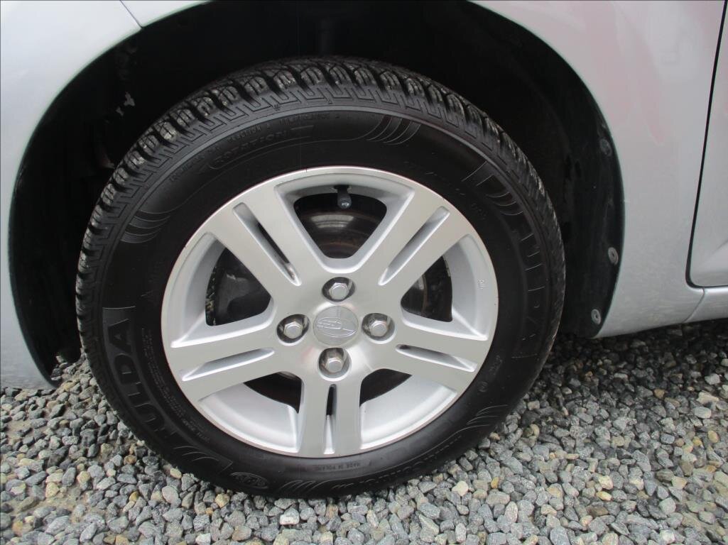 Subaru Justy Hatchback 998,0 51 kw