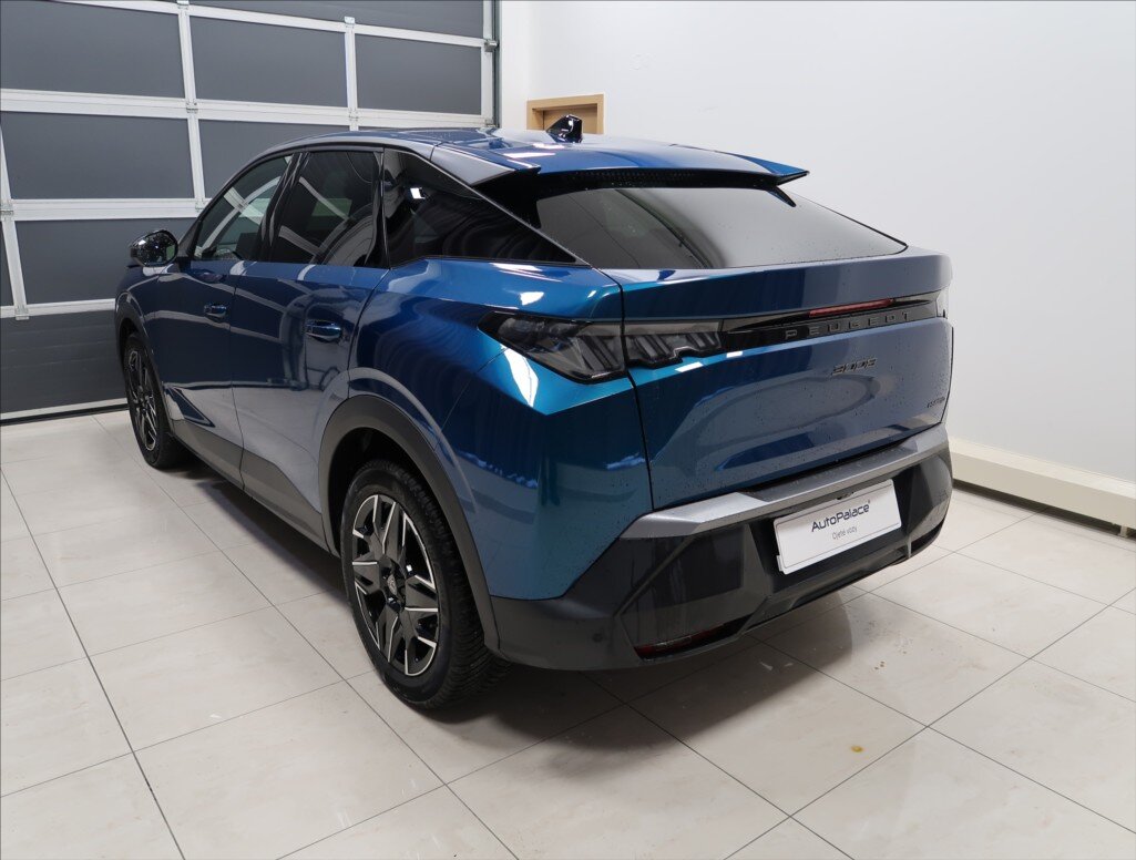 Peugeot 3008 SUV 1,2 l 100 kw