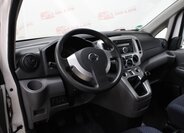 Nissan NV200 10