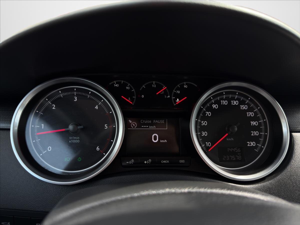 Peugeot 508 Sedan / Limuzína 2,0 l 120 kw