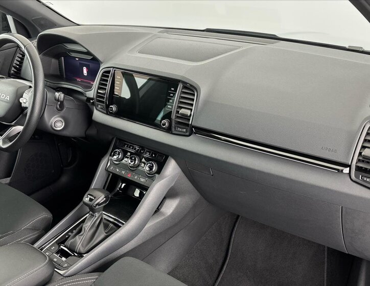 Škoda Karoq SUV / Terénní 1,5 l 110 kw