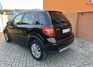 Suzuki SX4 Hatchback 1,6 l 88 kw