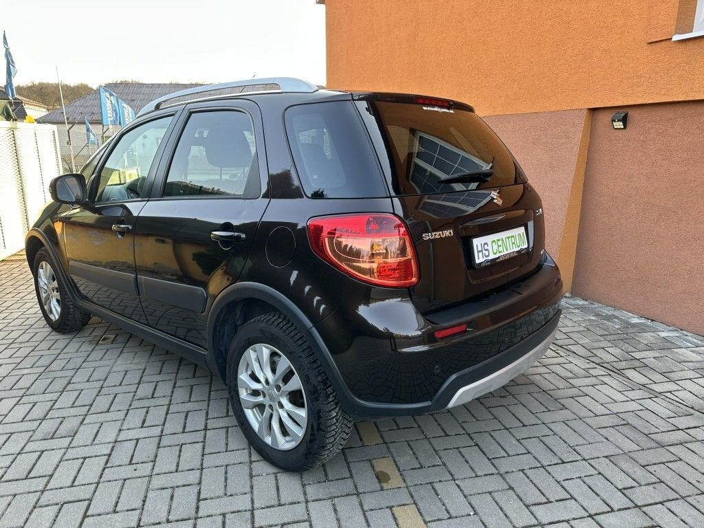 Suzuki SX4 Hatchback 1,6 l 88 kw