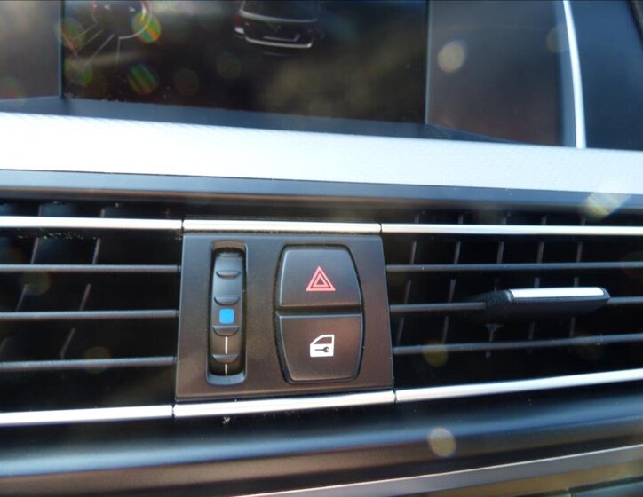 BMW Řada 5 Kombi 2,0 l 160 kw