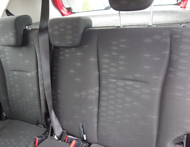 Toyota Corolla Verso 20