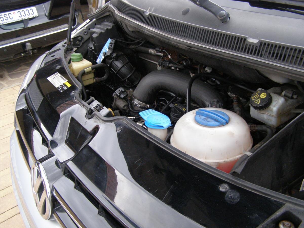 Volkswagen Caravelle Ostatní 2,0 l 103 kw