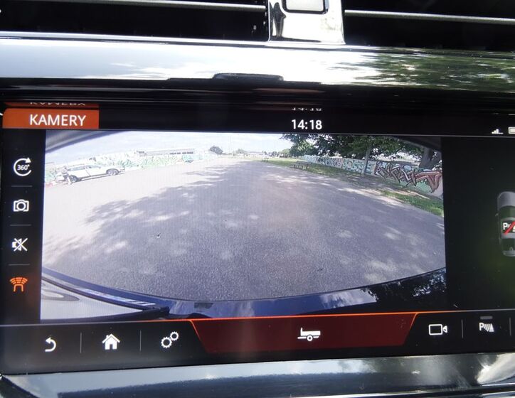 Land Rover Discovery 12