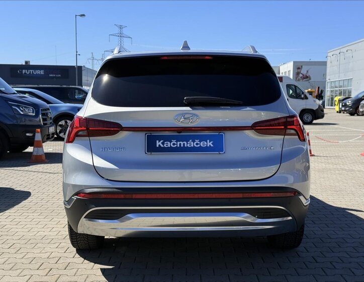 Hyundai Santa Fe SUV / Terénní 2,2 l 142 kw