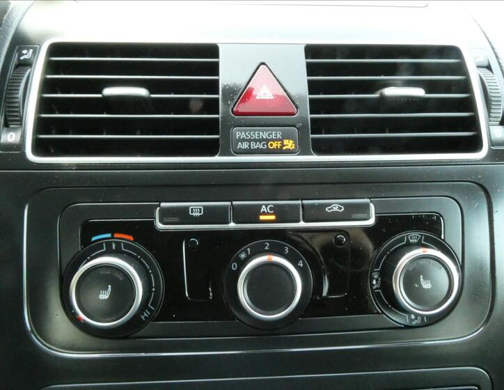 Volkswagen Touran 28