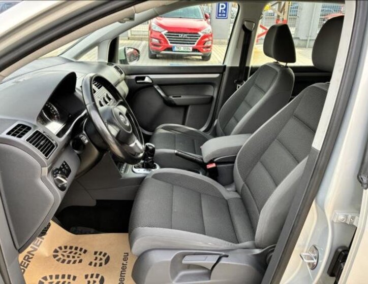 Volkswagen Touran MPV 2,0 l 103 kw