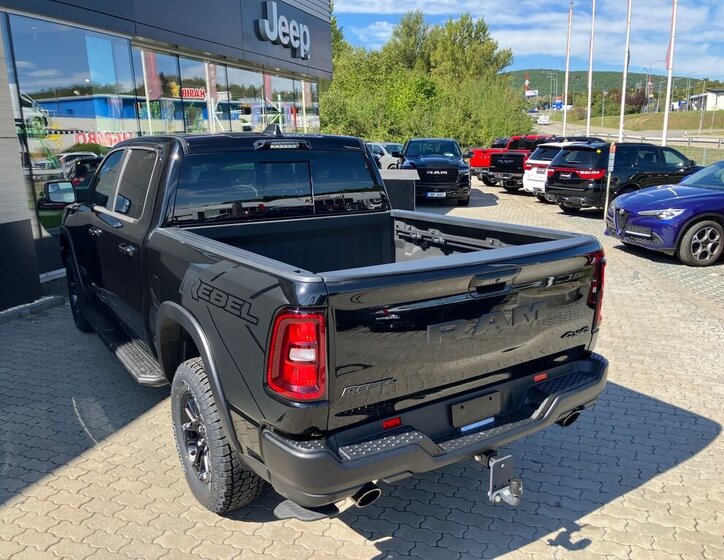 Dodge RAM Pick-up 3,0 l 313 kw