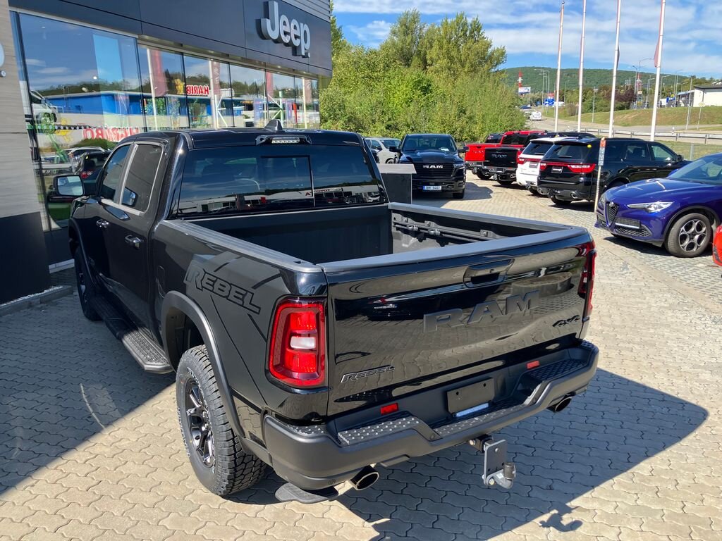 Dodge RAM Pick-up 3,0 l 313 kw