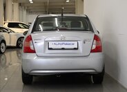 Hyundai Accent 4
