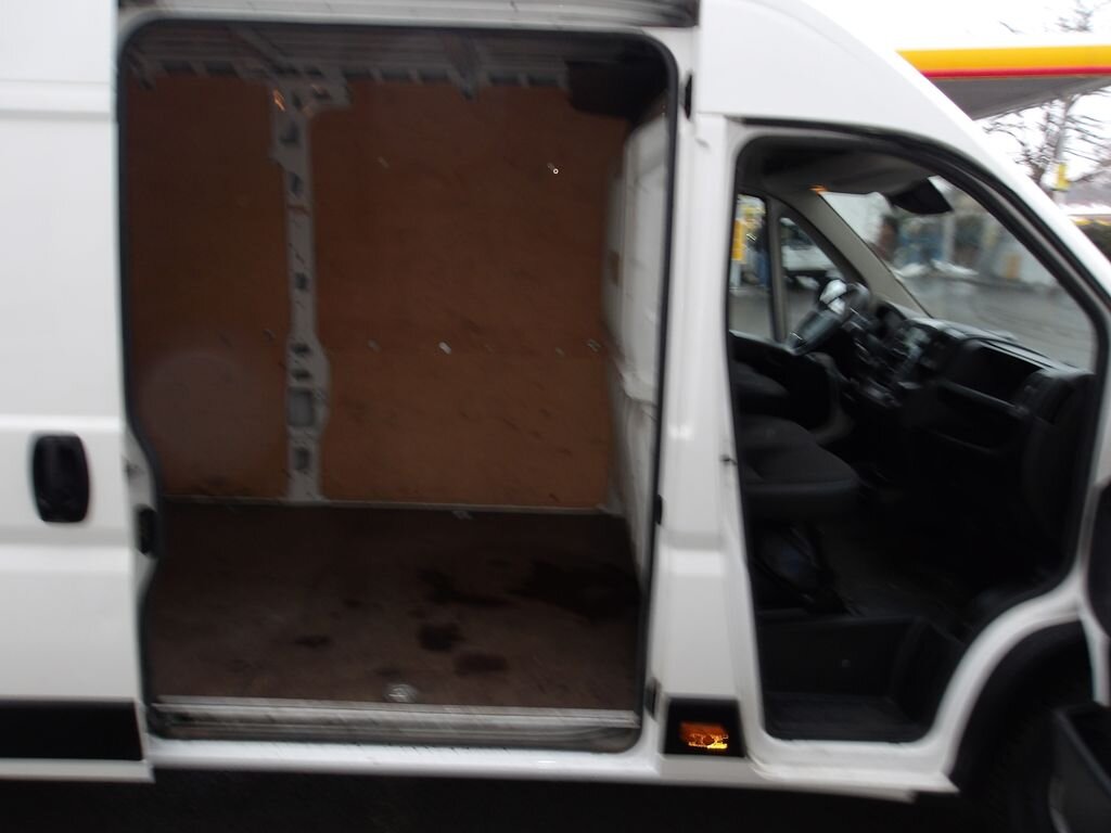 Fiat Ducato Skříň 2,2 l 121 kw