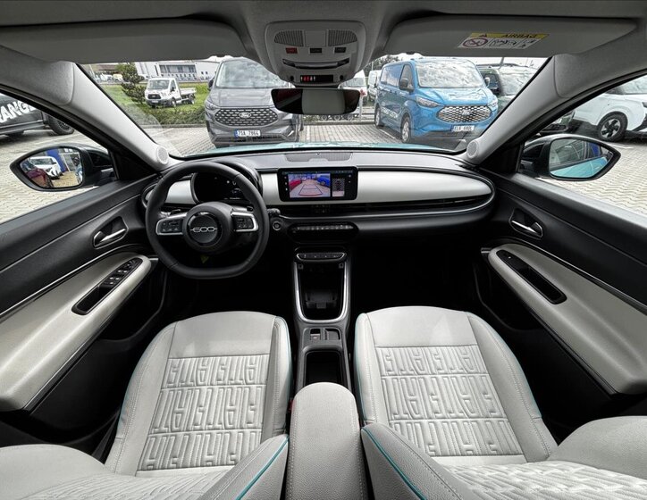 Fiat 600 SUV / Terénní 1,2 l 100 kw