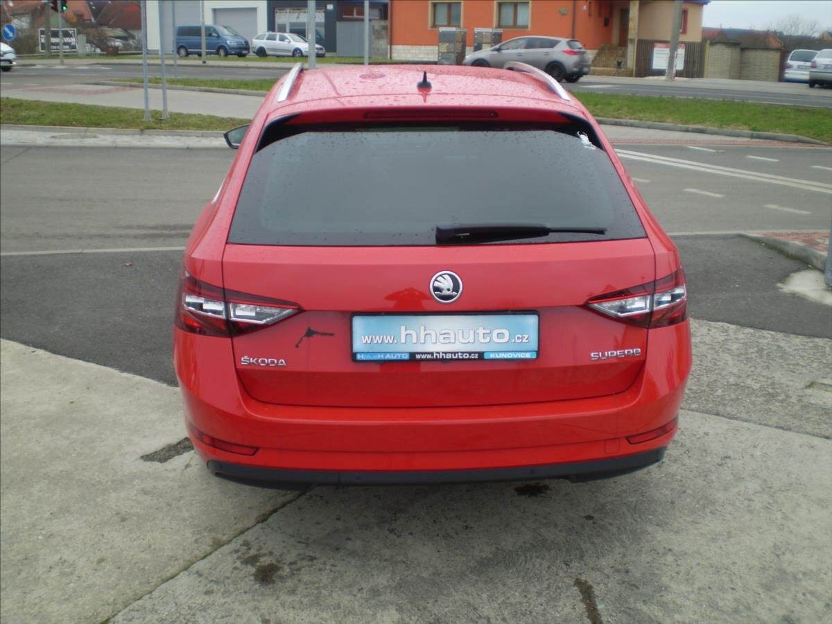 Škoda Superb