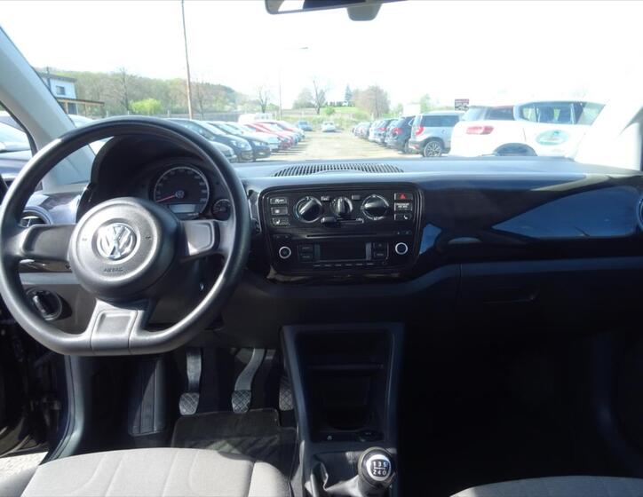 Volkswagen up! 12