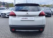 Peugeot 2008 SUV / Terénní 1,2 l 81 kw