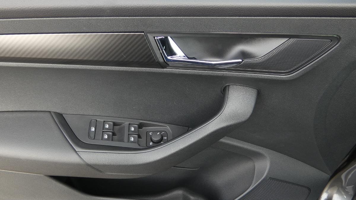 Škoda Karoq SUV / Terénní 1,5 l 110 kw