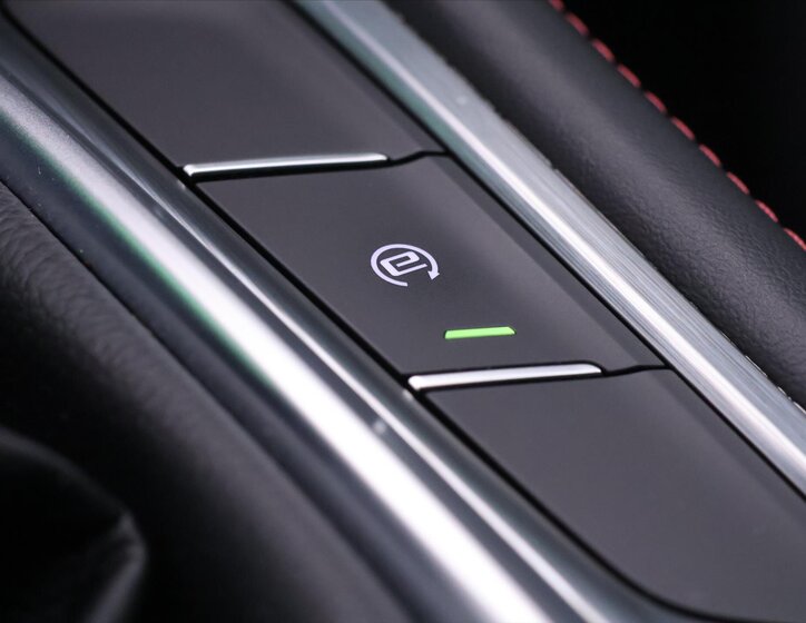 MG HS SUV / Terénní 1,5 l 119 kw