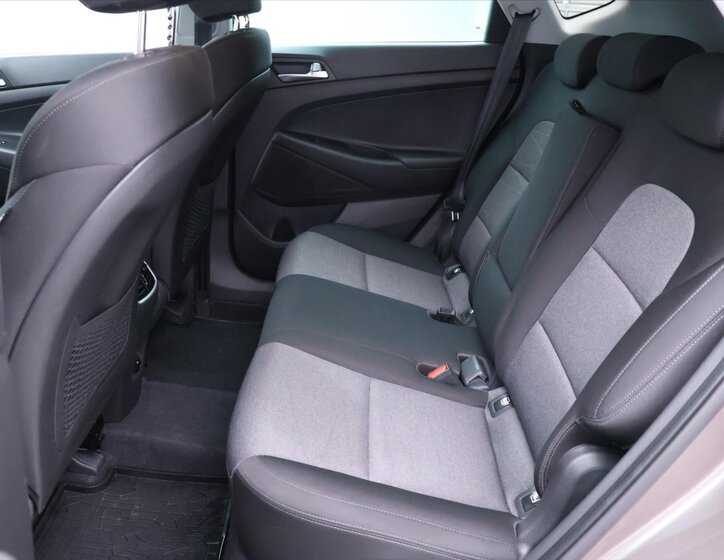 Hyundai Tucson SUV / Terénní 1,6 l 100 kw