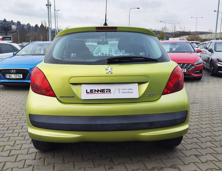 Peugeot 207 6