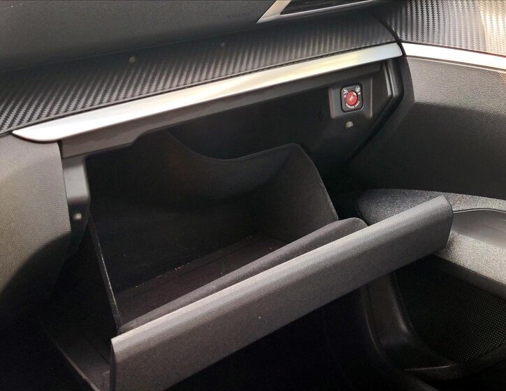 Peugeot 3008 SUV / Terénní 1,5 l 96 kw