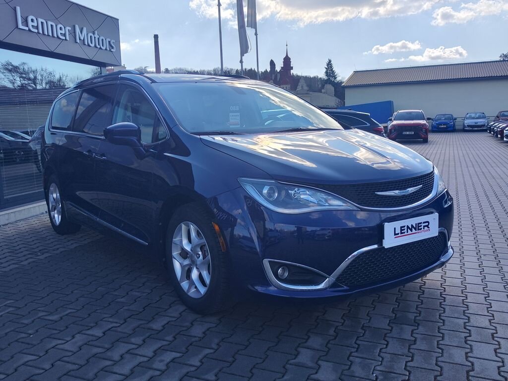 Chrysler Pacifica MPV 3,6 l 211 kw