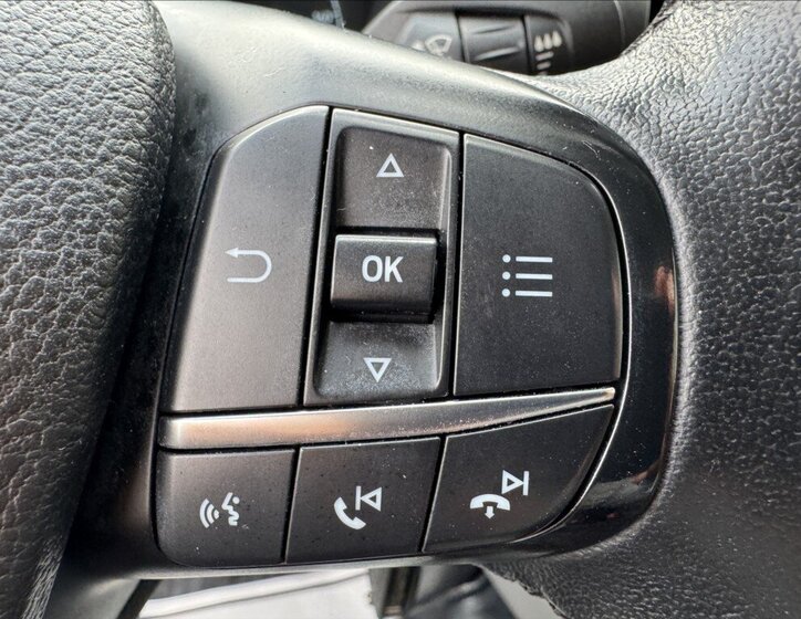 Ford Transit Custom Kombi 2,0 l 96 kw