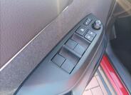 Toyota Yaris Cross 8